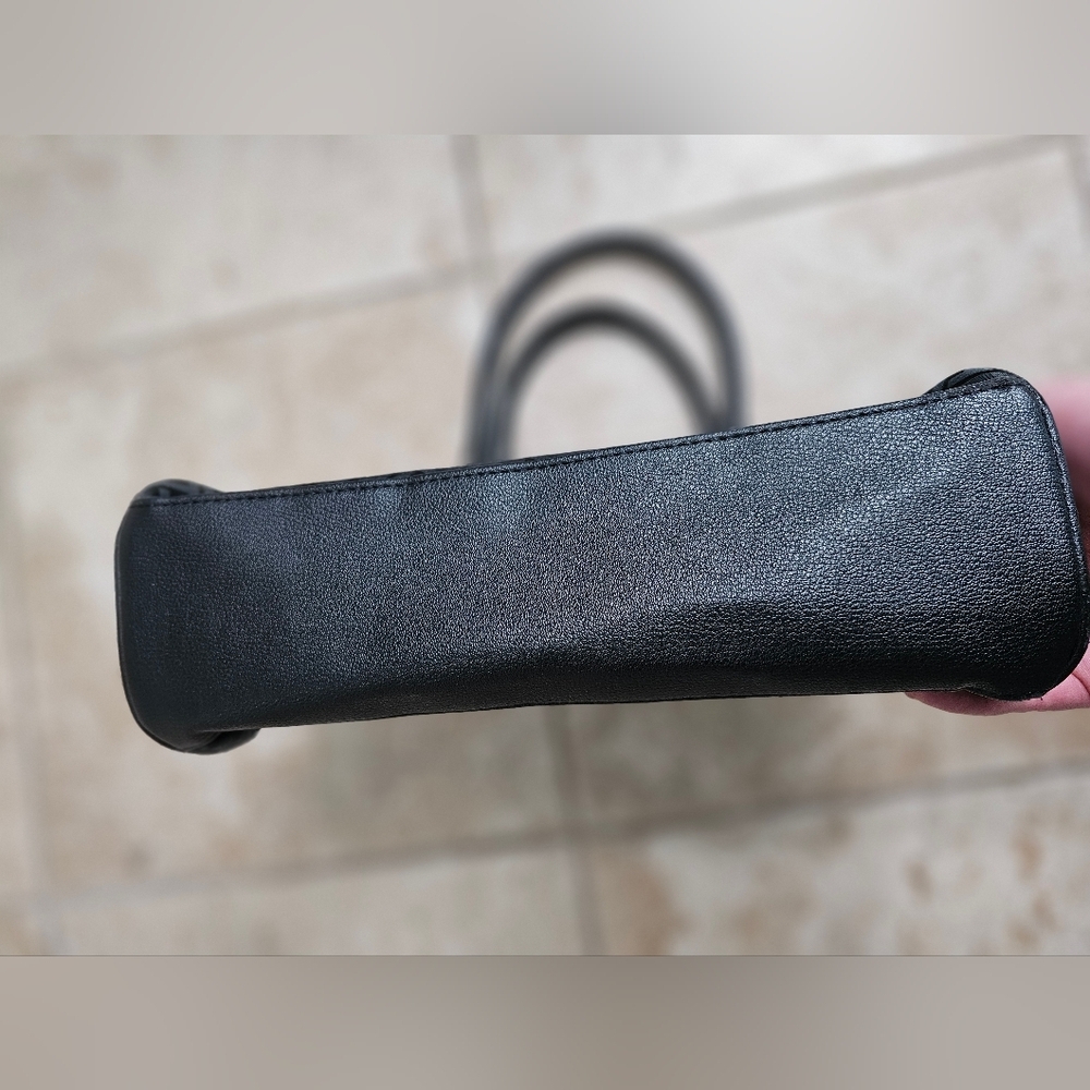 Tommy Hilfiger Black Monogram Satchel Bag Purse Classic Preppy Tote Handbag - Picture 4 of 8